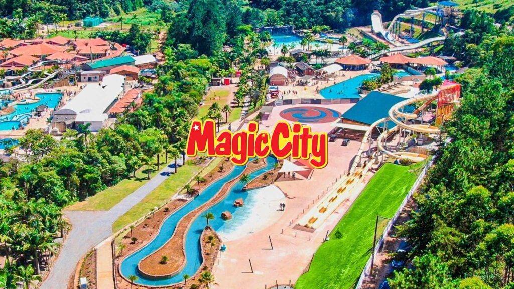 Que tal aproveitar um dia de calor em um parque aquático ? Esse é o Magic City  que fica em Suzano - pertinho da capital paulista.