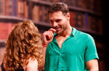 Peça “Nunca Desista de Seus Sonhos” em SP: Reflexão e Inspiração no Teatro